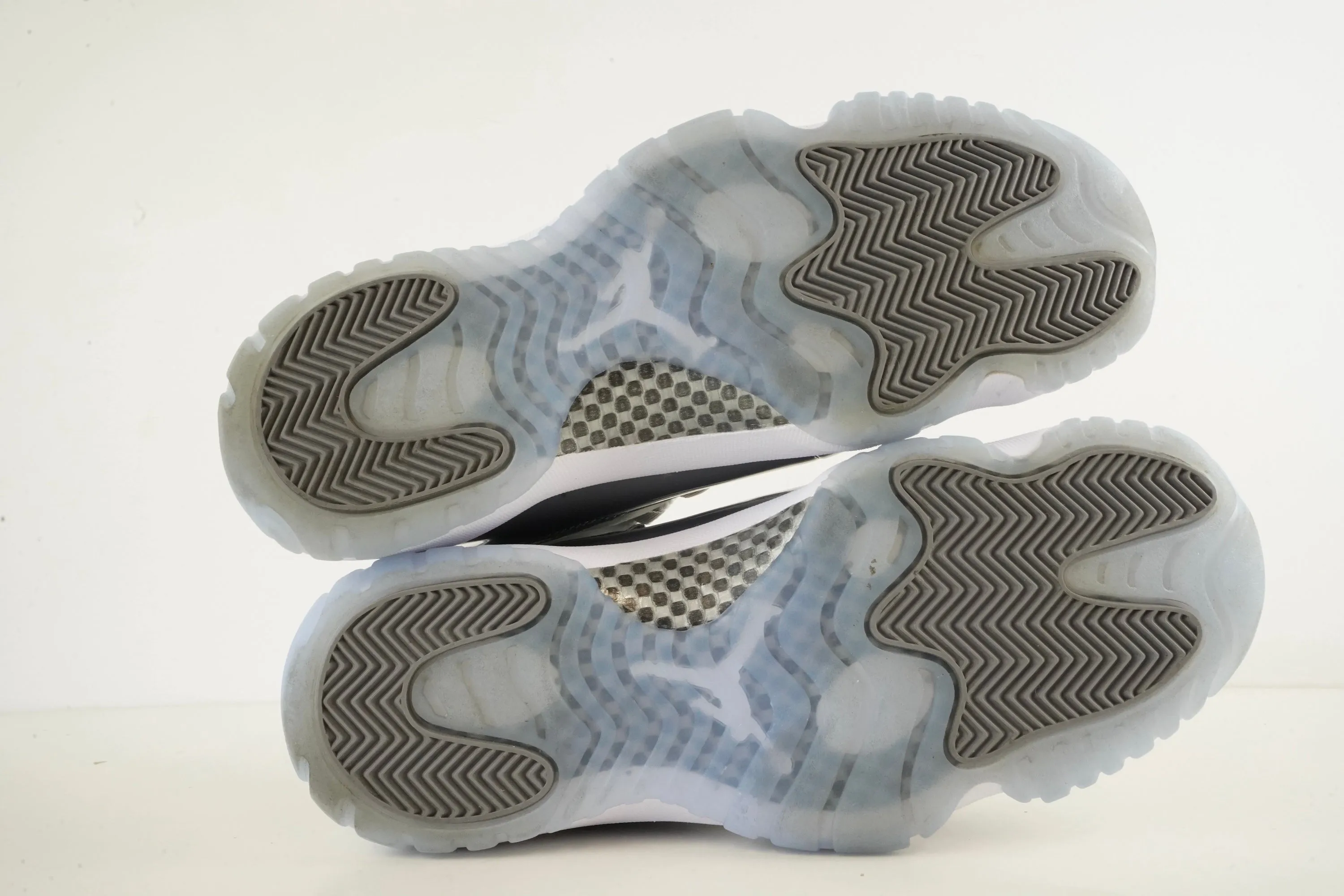 Air Jordan 11 Retro Cool Grey