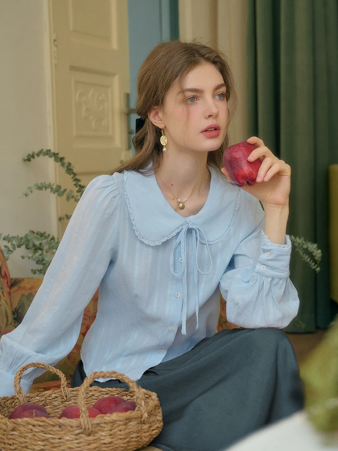 【Final Sale】Addilyn Romantic Doll Collar Lace Stitching Tie Eedwardian Style Blouse - Pink