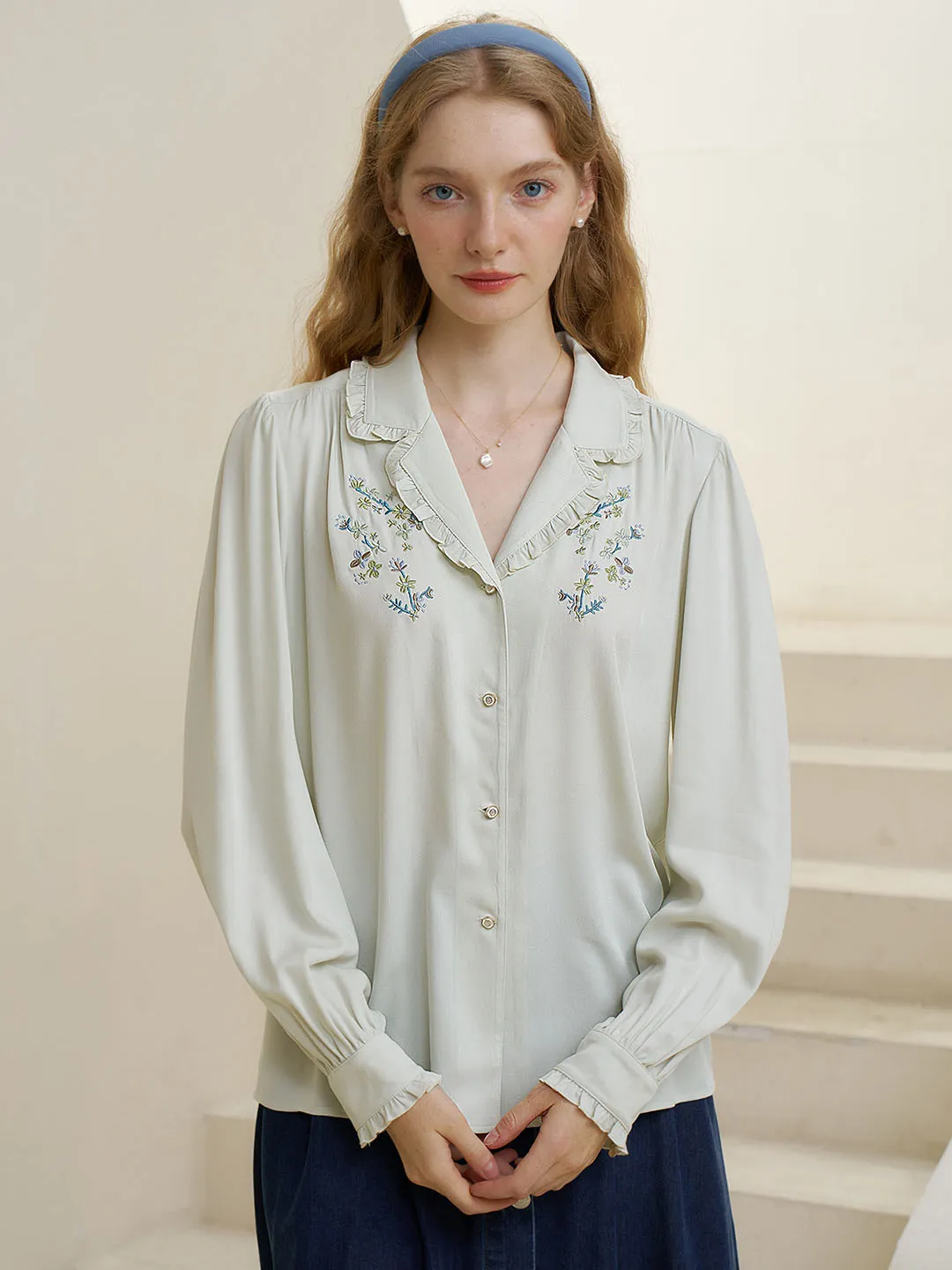 【Final Sale】Convallaria Floral Embroidered Light Green Puff Top