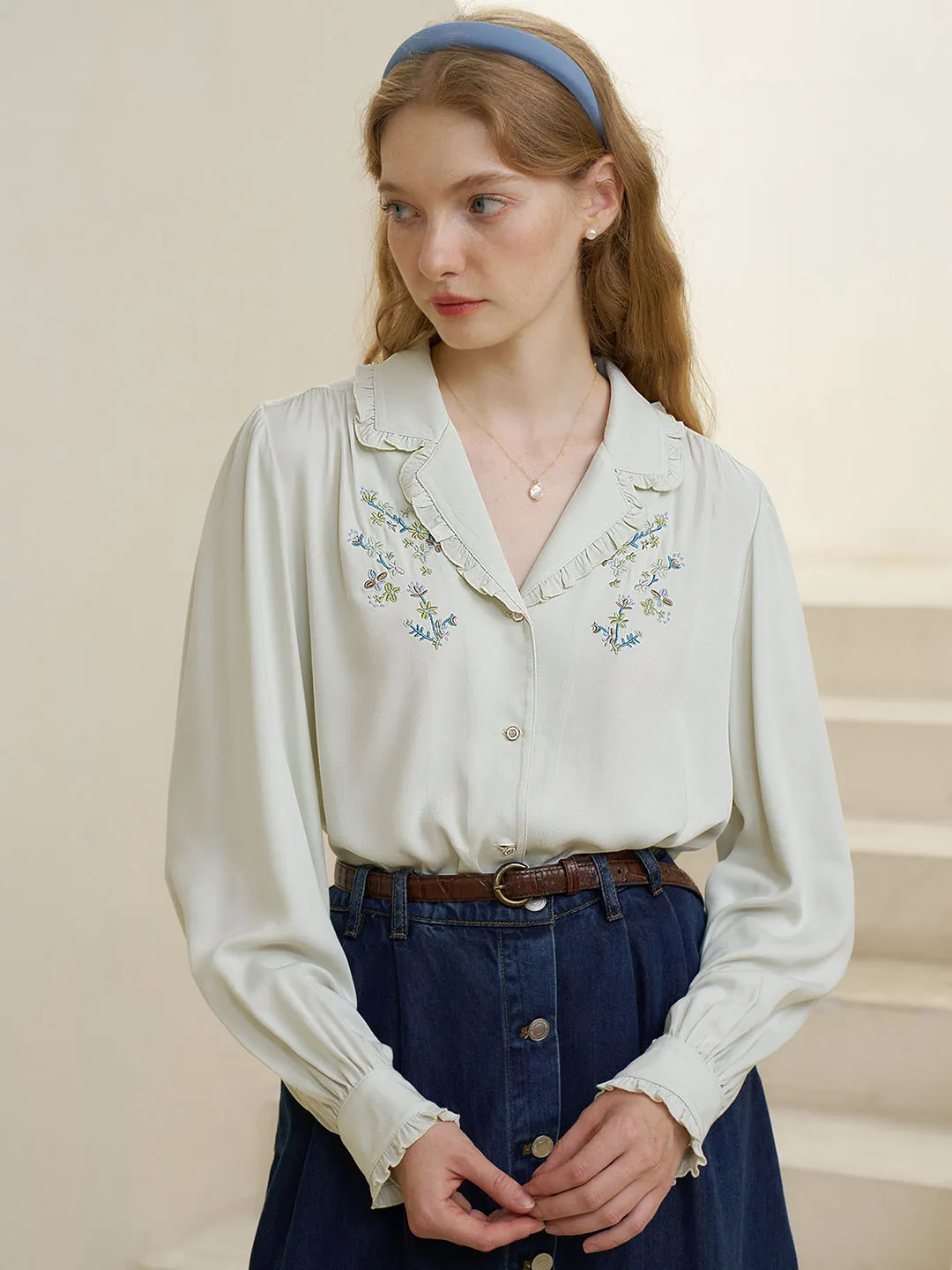【Final Sale】Convallaria Floral Embroidered Light Green Puff Top
