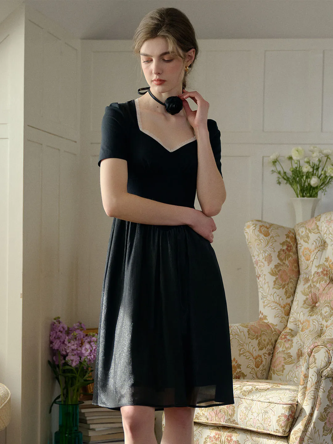 【Final Sale】Viviana Color Block Lace & Rhinestone-Studded Collar Dress (No Rose Choker)