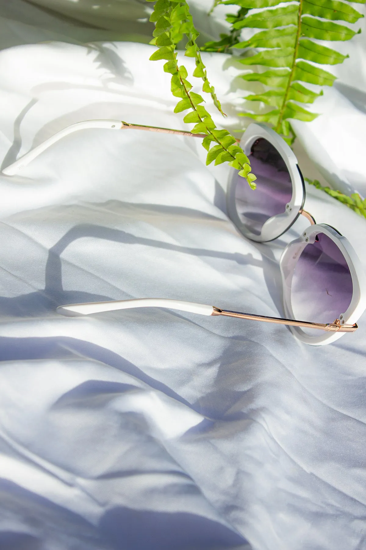 Front Lens Oversized Sunglasses