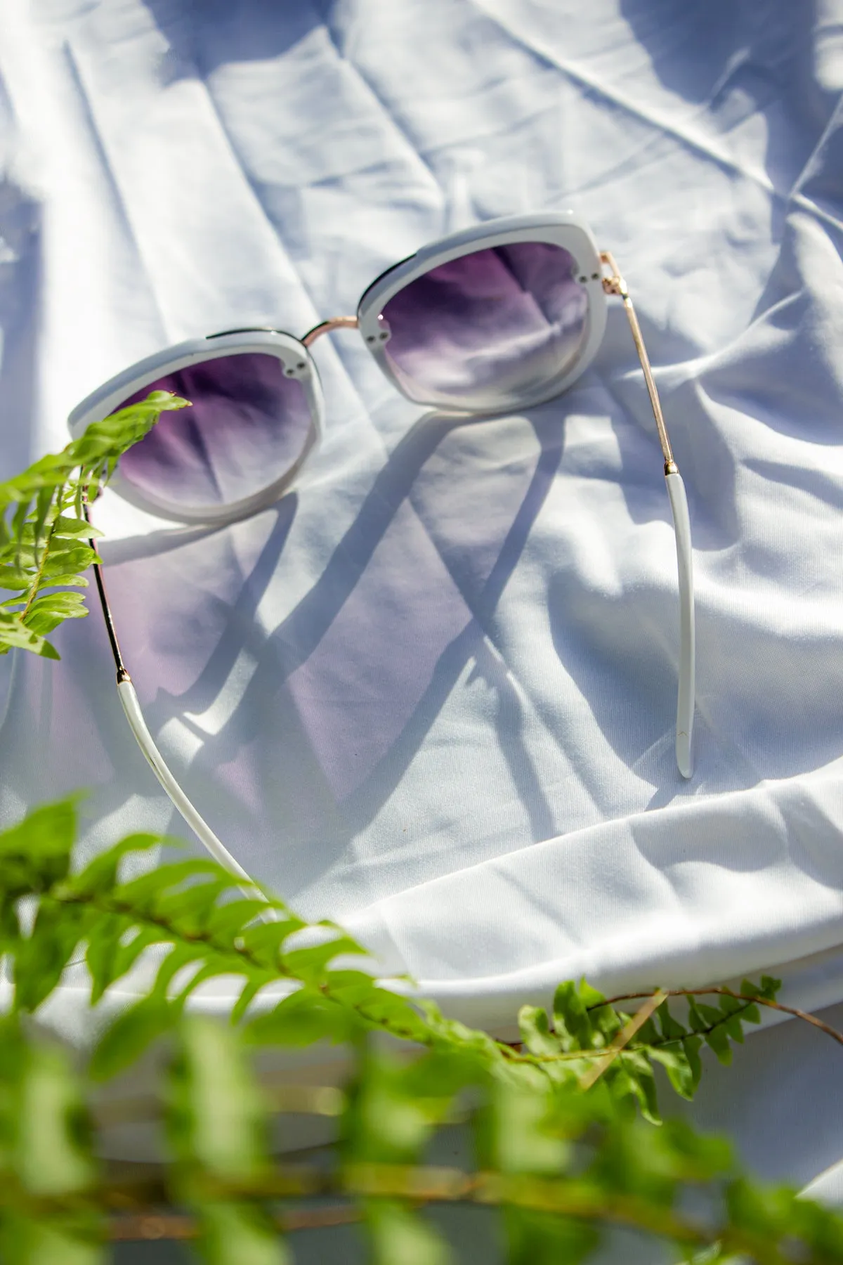 Front Lens Oversized Sunglasses