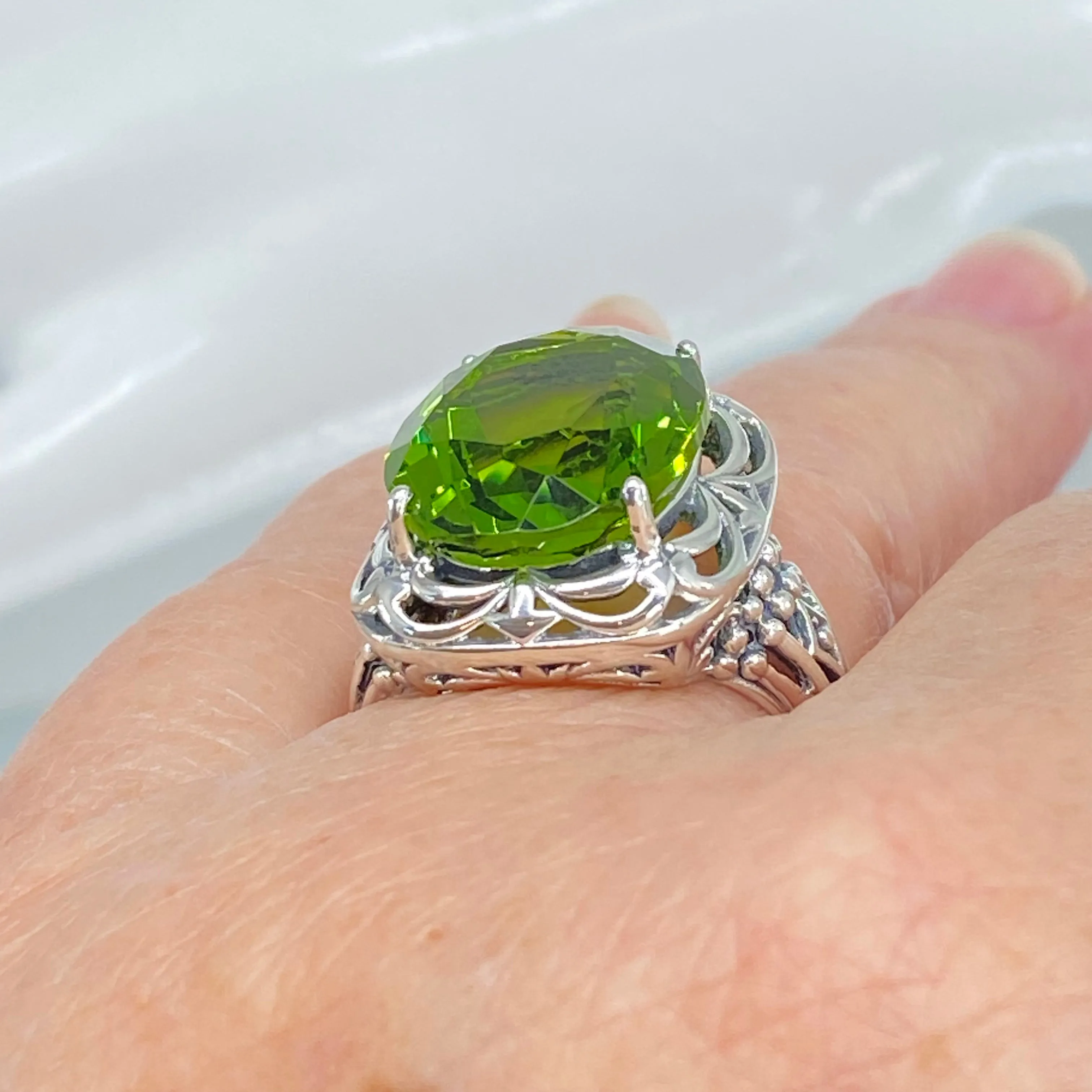 Green Peridot Ring, Oval Gemstone, Retro Swirl Filigree, Art Deco Vintage Jewelry, D119