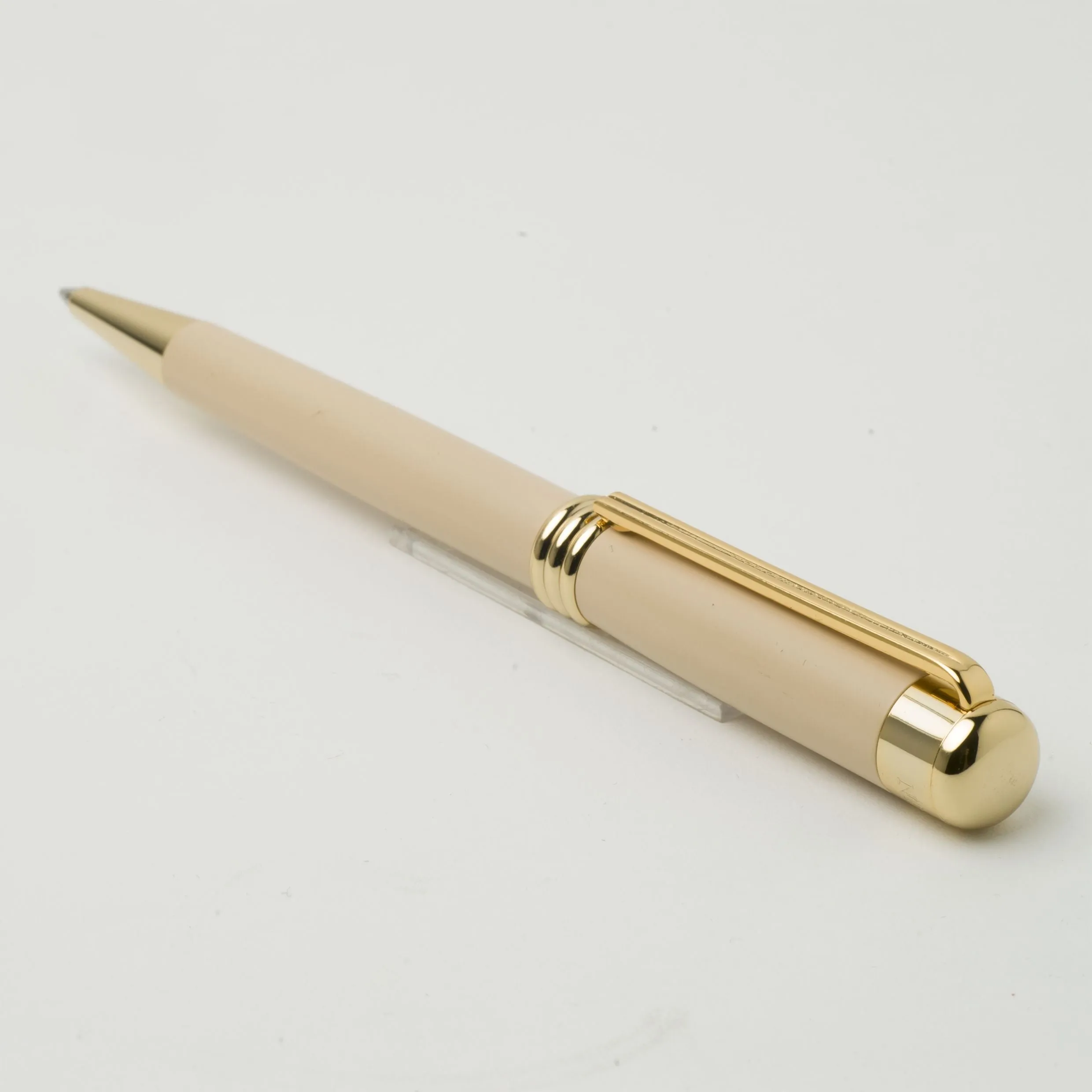 Nina Ricci RSR8294G-Ballpoint pen Boucle Nude