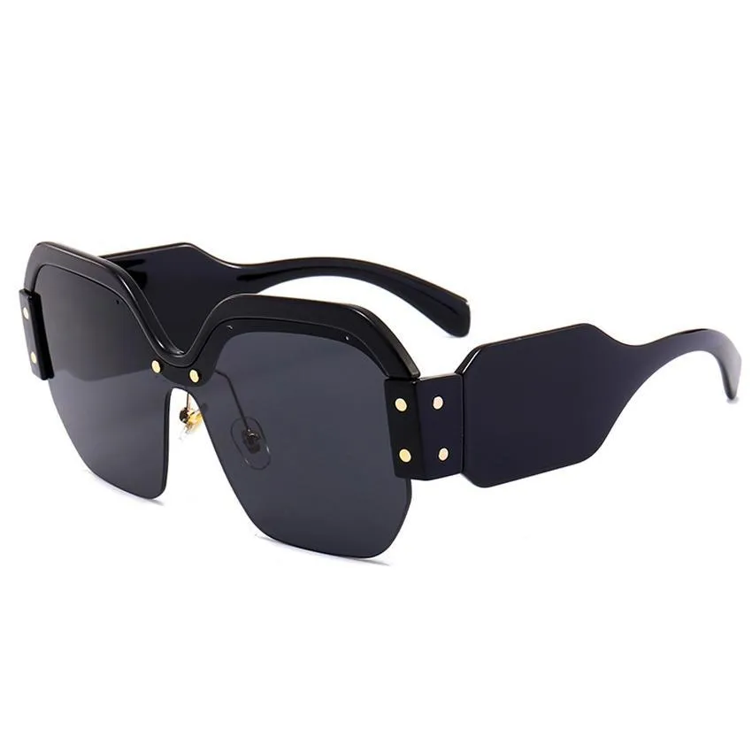 QUAY AUSTRALIA Vintage Sunglasses