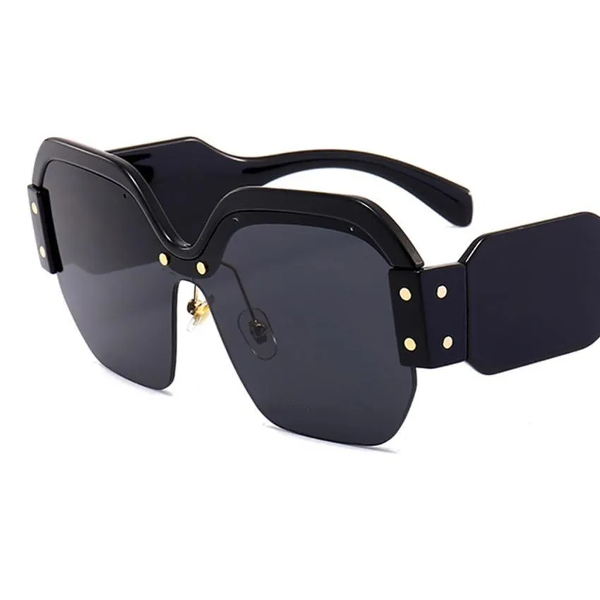 QUAY AUSTRALIA Vintage Sunglasses