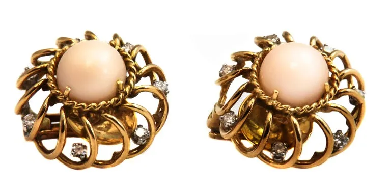 Retro Angle Skin Coral Diamond 18 Karat Gold Earrings