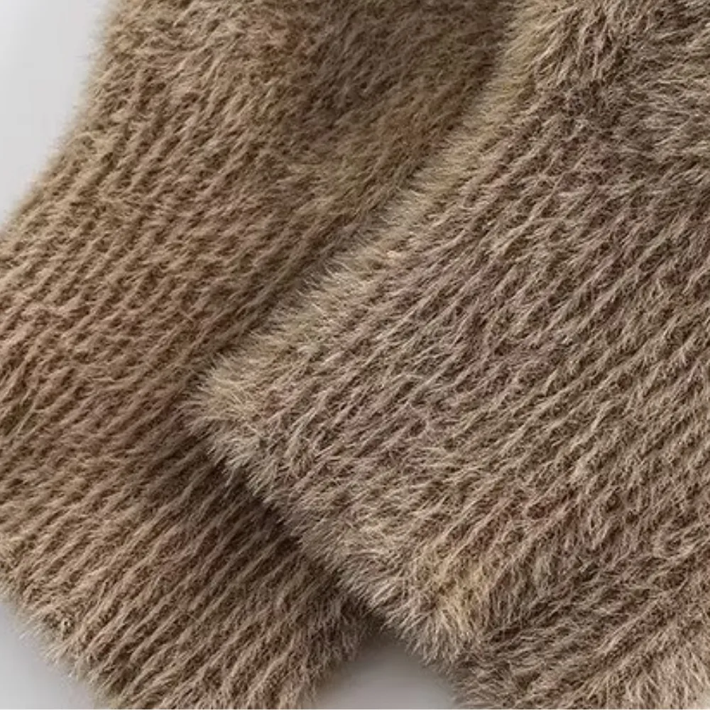 Retro Gradient Plush Knitted Cardigan