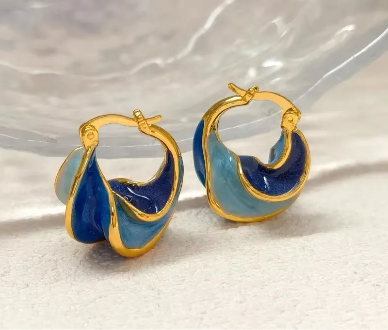 Retro Unique Wave Two-Tone Enamel Hoop Earrings