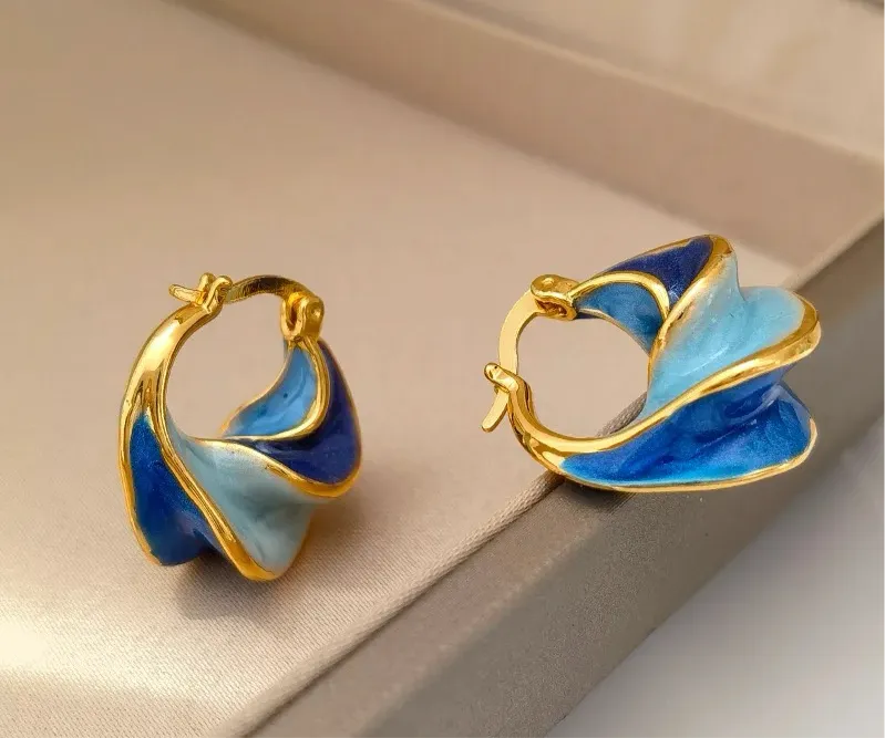 Retro Unique Wave Two-Tone Enamel Hoop Earrings