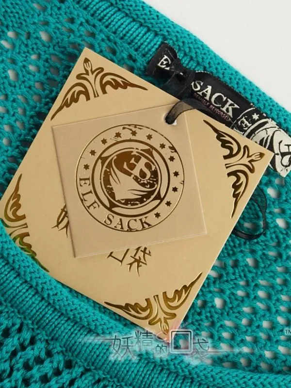 round neck knitted sweater
