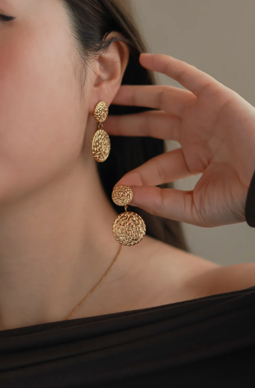 Round Stud Earrings