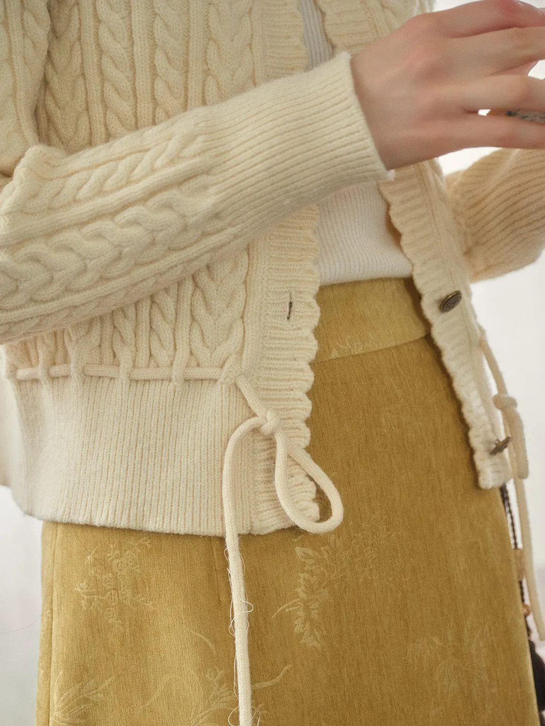 Vesper Wavy Neck Ribbed Wool Cardigan - Blue