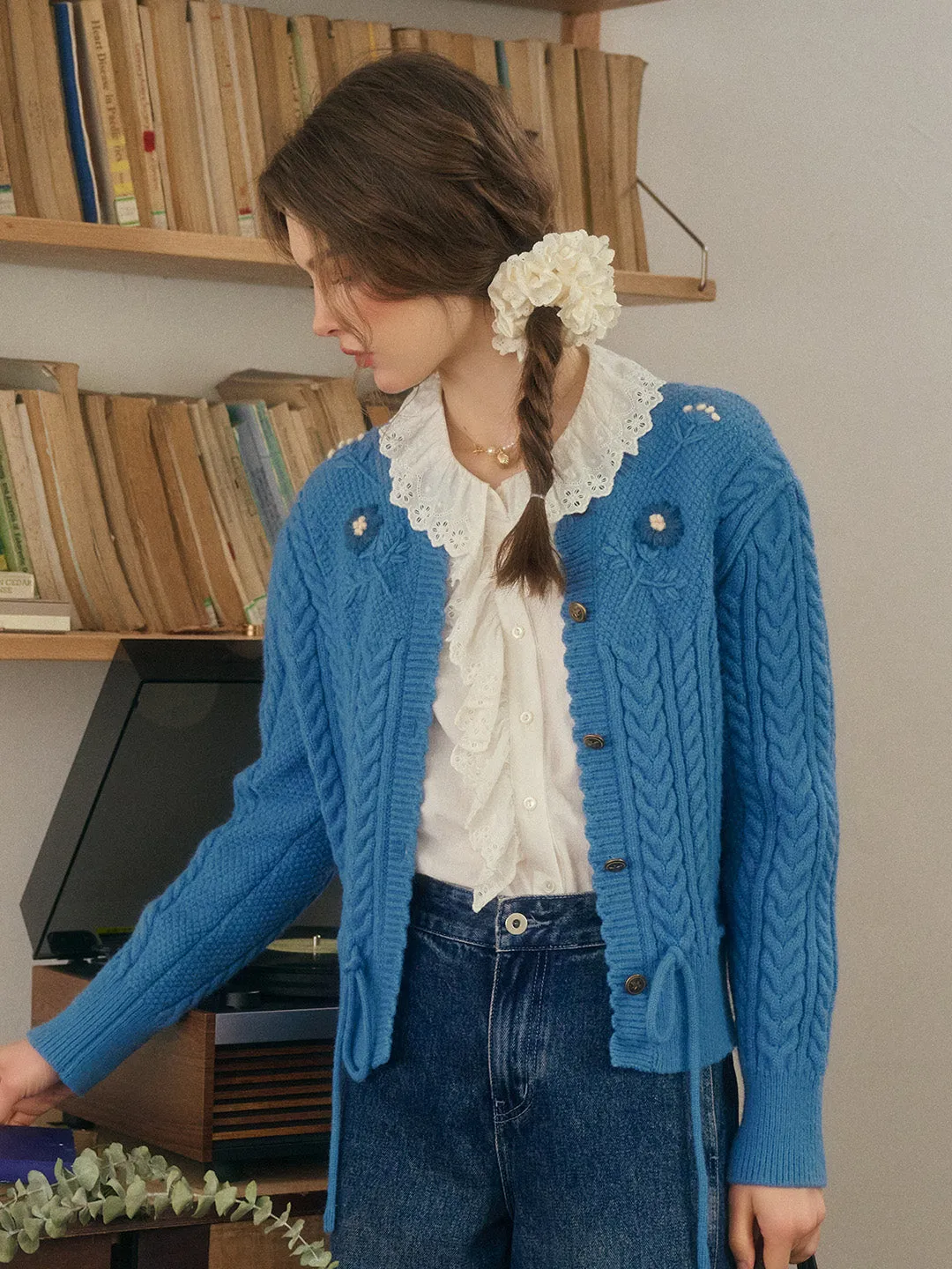 Vesper Wavy Neck Ribbed Wool Cardigan - Blue