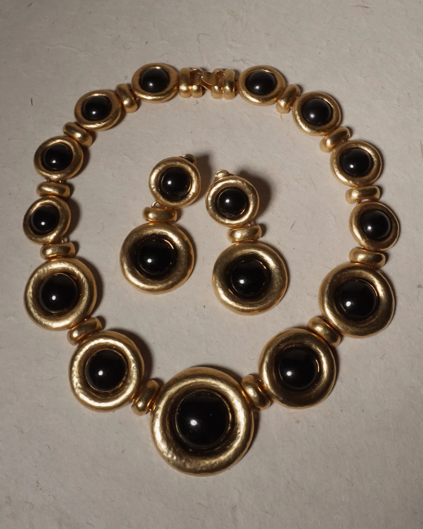 Vintage Matte Gold Black Cabochon Set